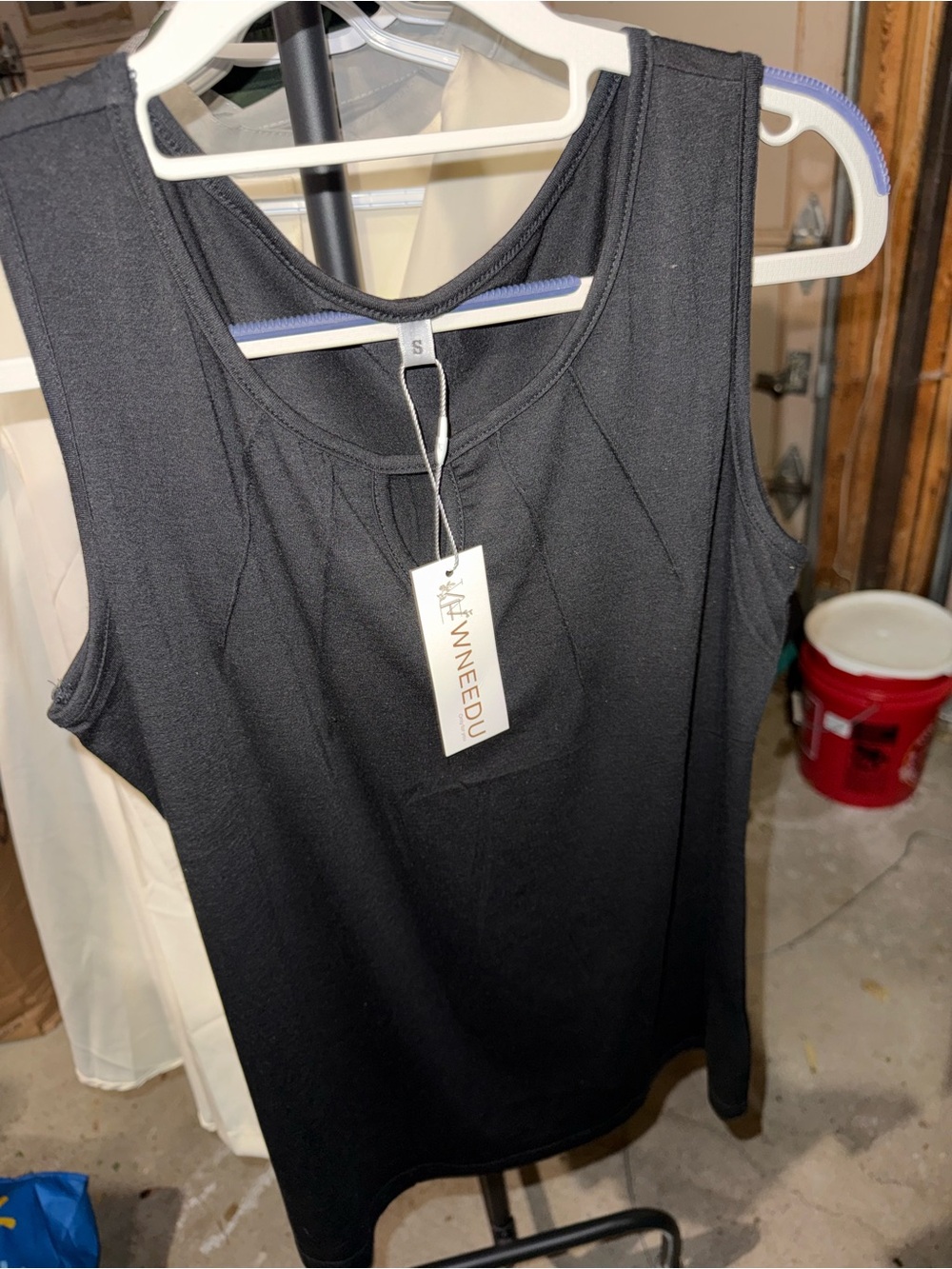 RELAXED SCOOP NECK BLACK TANK TOP by